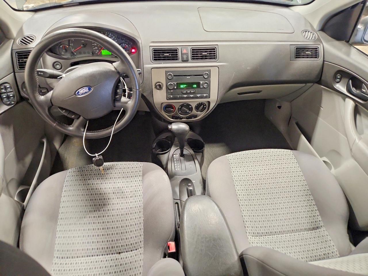 2007 FORD FOCUS ZX4 photo 22