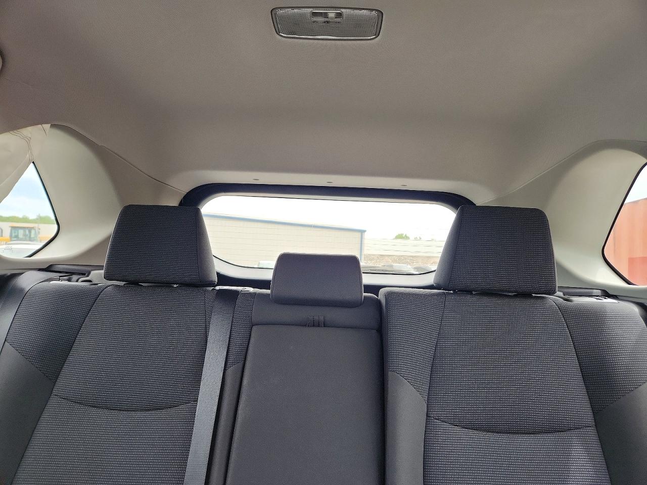 2019 TOYOTA RAV4 LE photo 28