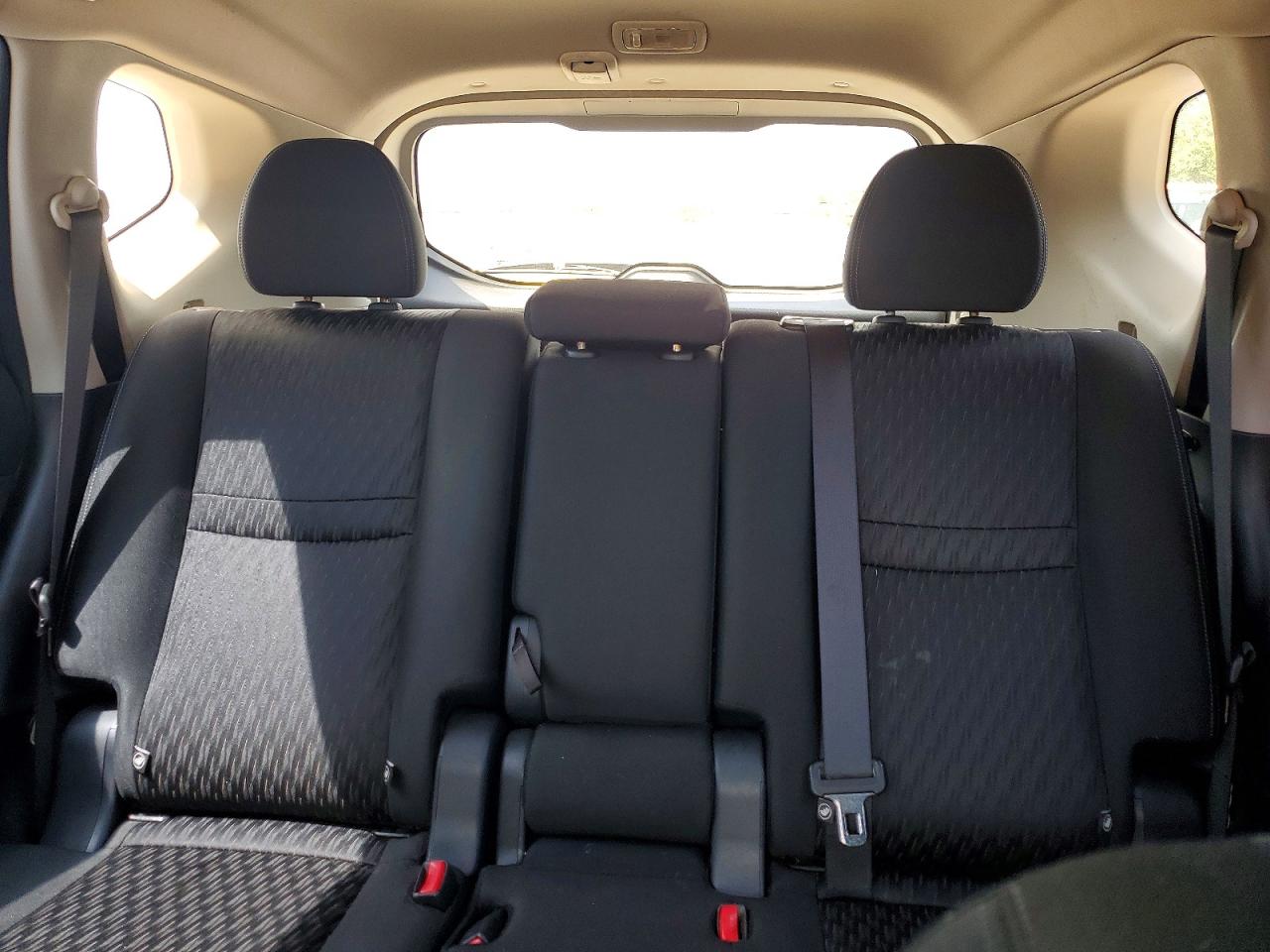 2019 NISSAN ROGUE S photo 19