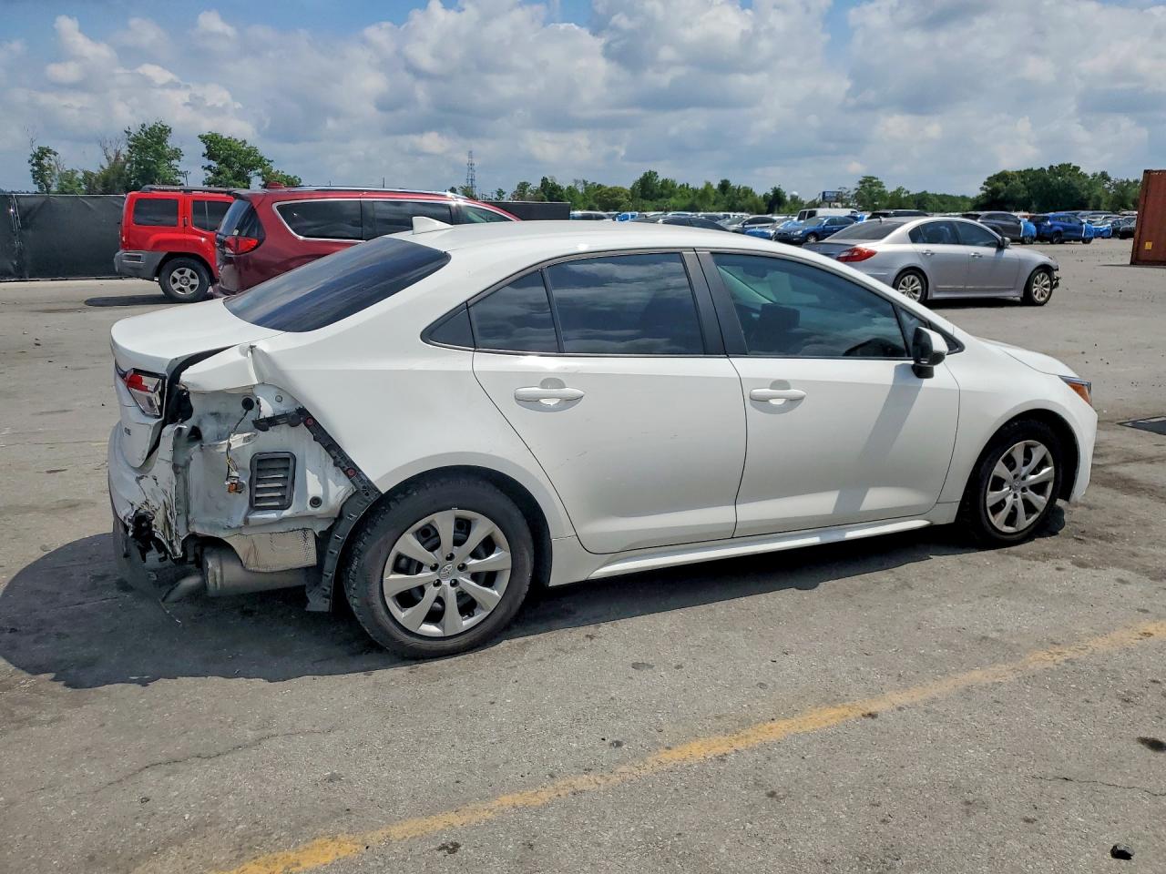 2024 TOYOTA COROLLA LE photo 5
