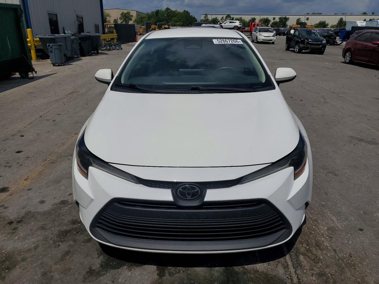2024 TOYOTA COROLLA LE photo 9