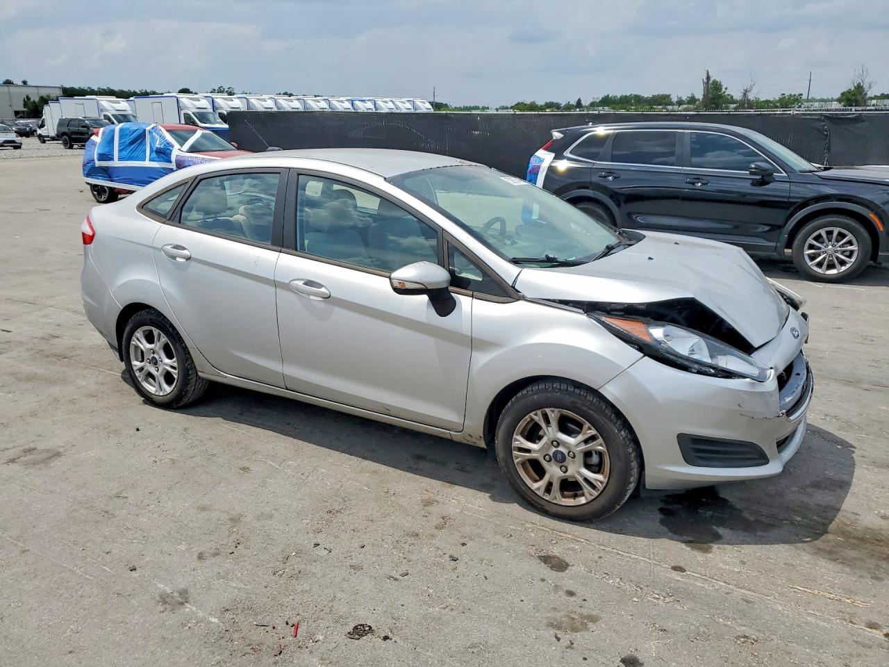 2015 FORD FIESTA SE photo 7