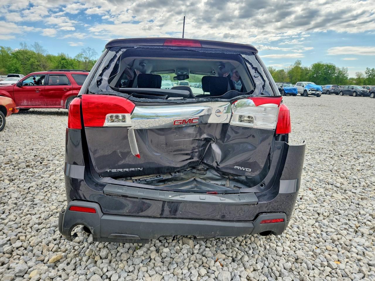 2013 GMC TERRAIN SLE photo 11