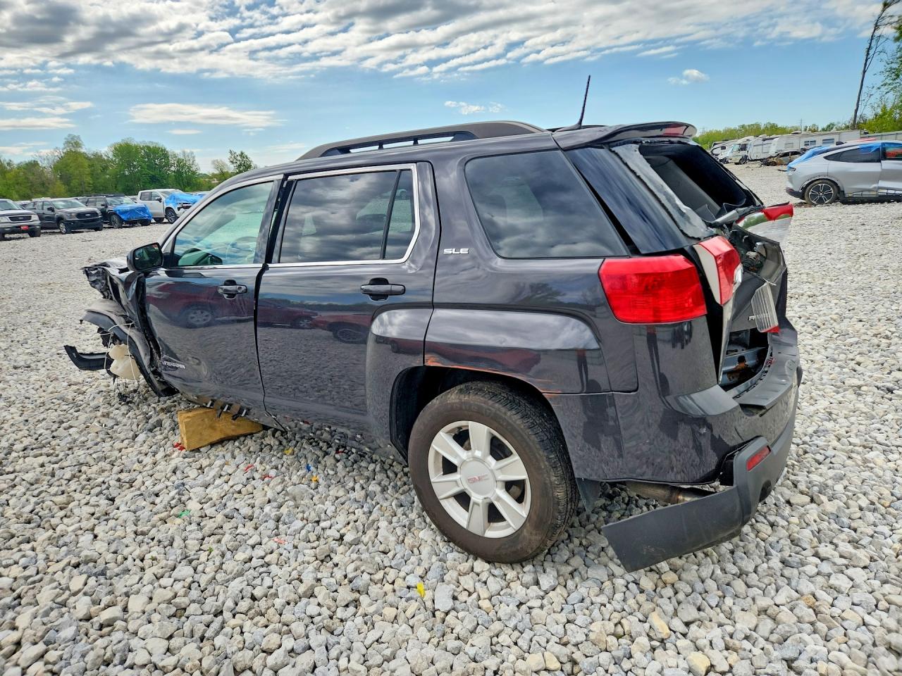 2013 GMC TERRAIN SLE photo 3