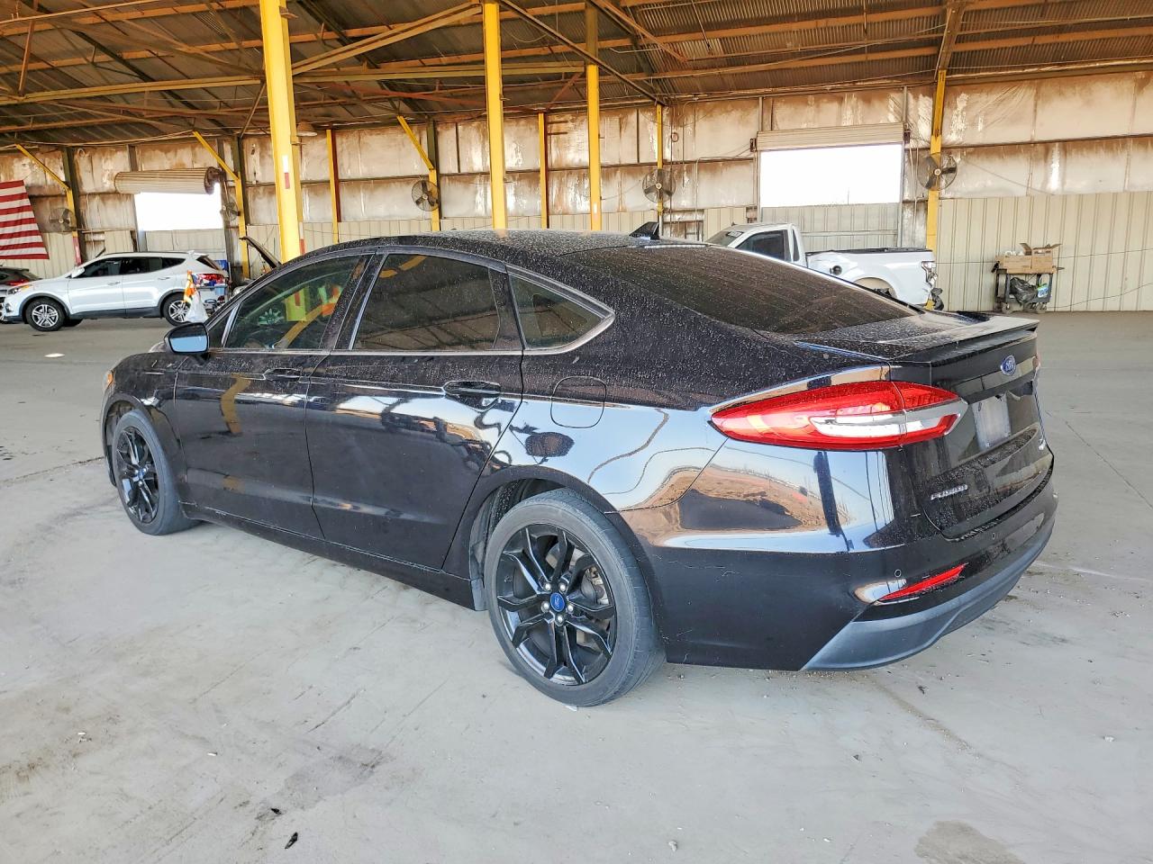 2019 FORD FUSION SE photo 2