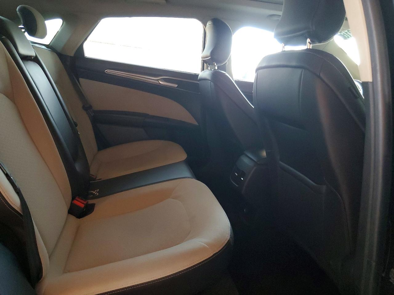 2019 FORD FUSION SE photo 10