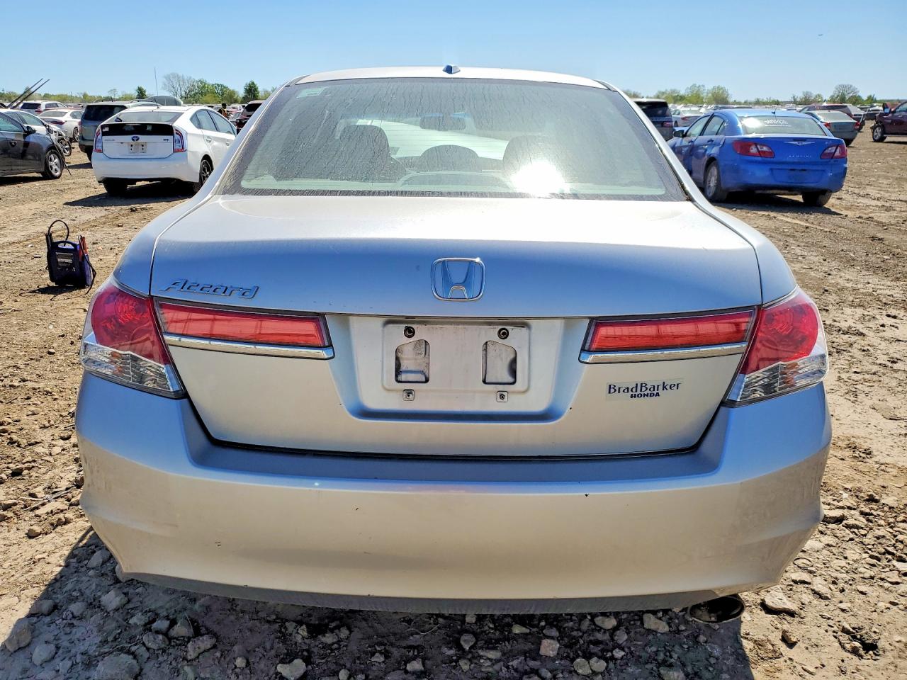 2011 HONDA ACCORD photo 11
