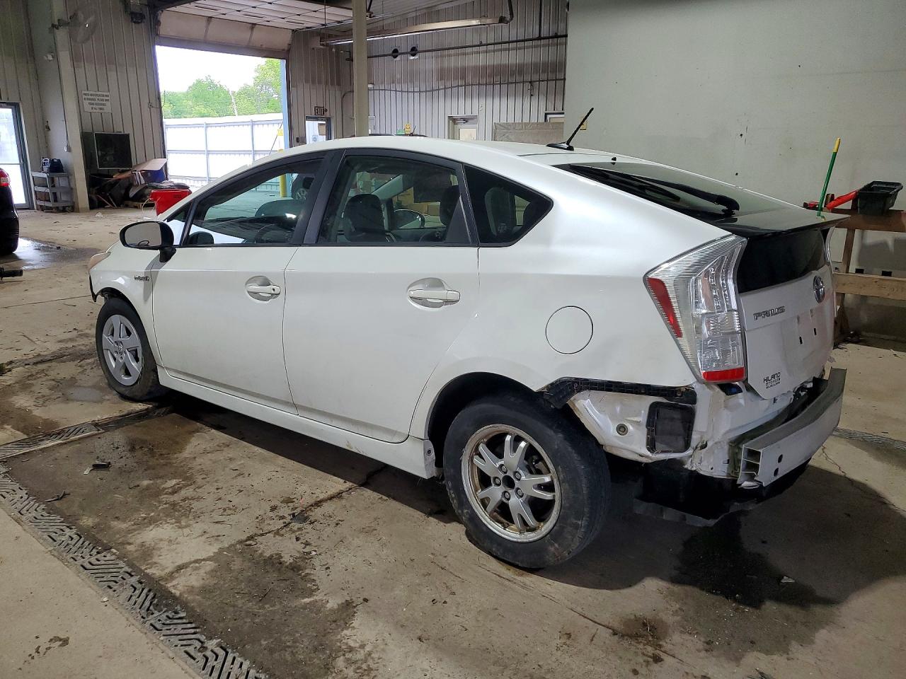 2010 TOYOTA PRIUS IV photo 4