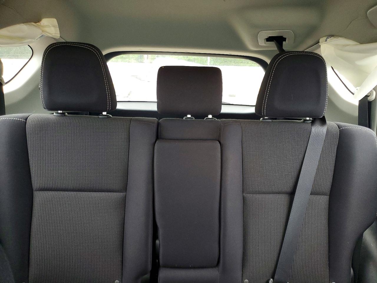 2016 TOYOTA RAV4 XLE photo 19