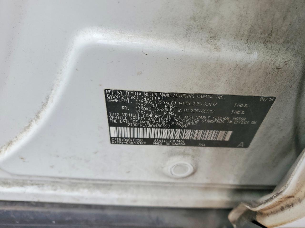 2016 TOYOTA RAV4 XLE photo 25