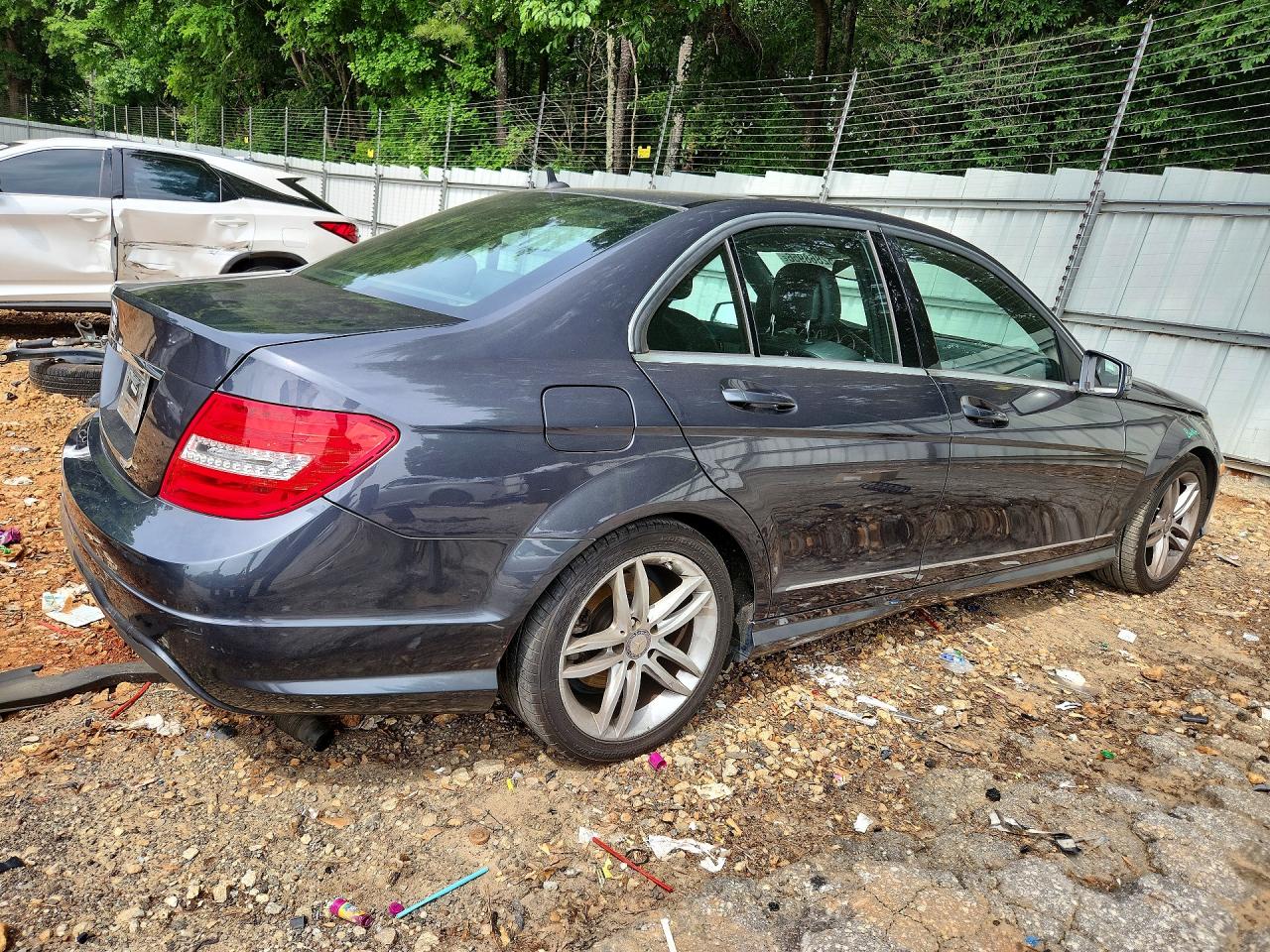 2013 MERCEDES-BENZ C 250 photo 7