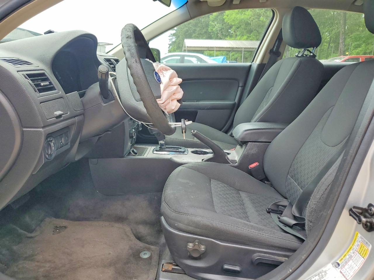 2010 FORD FUSION SE photo 19