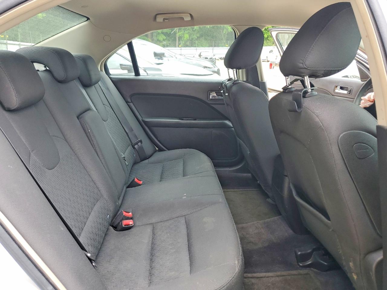 2010 FORD FUSION SE photo 28