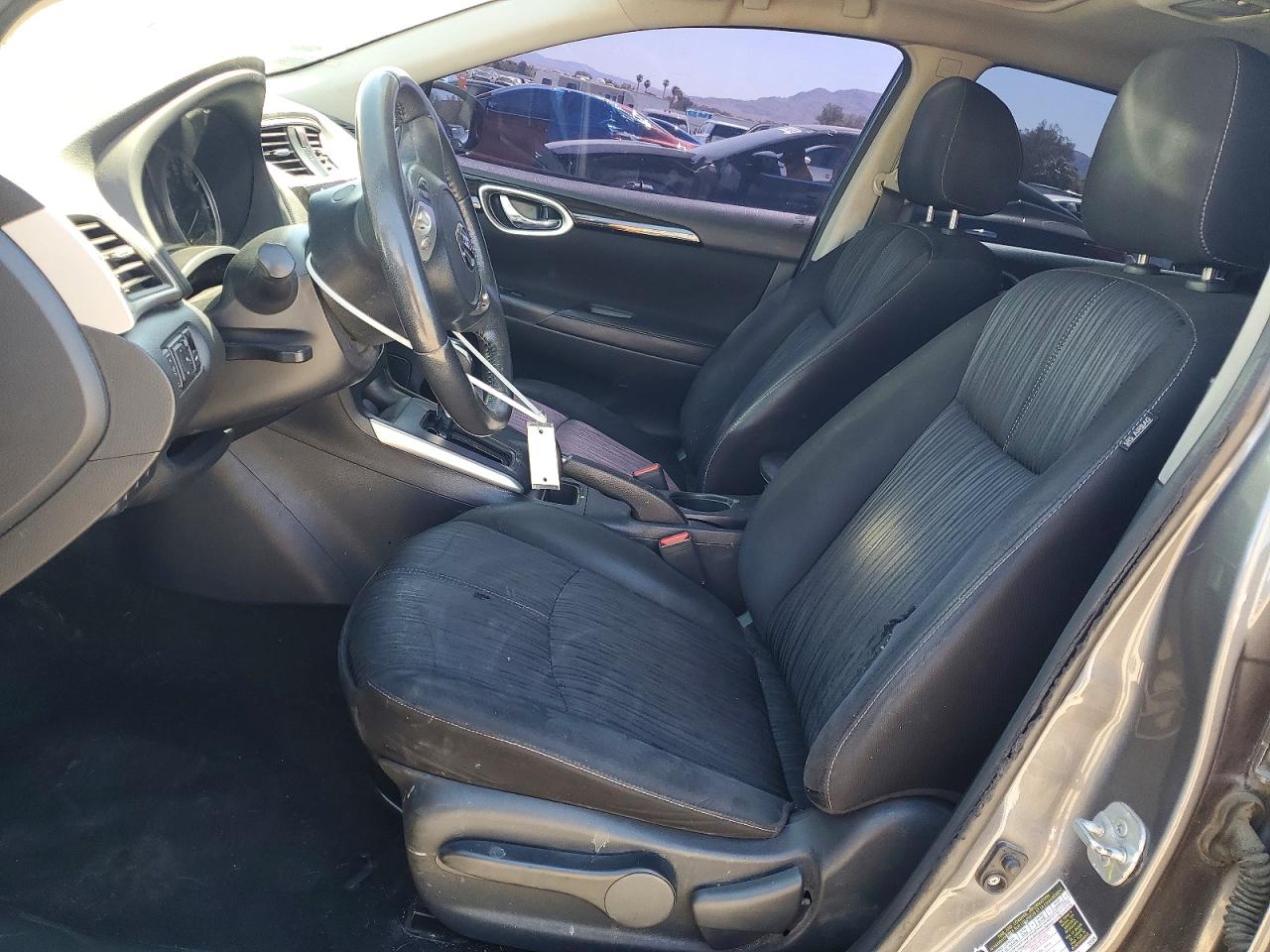 2016 NISSAN SENTRA SV photo 13