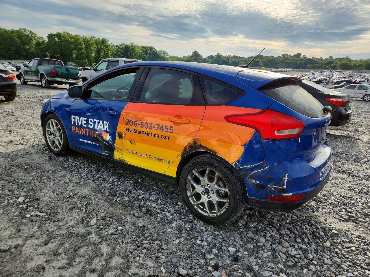 2015 FORD FOCUS SE photo 2