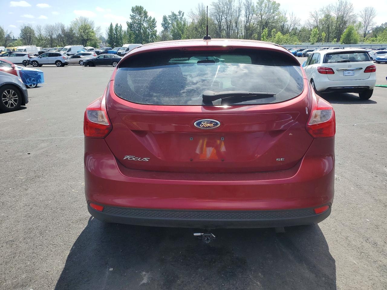2014 FORD FOCUS SE photo 6