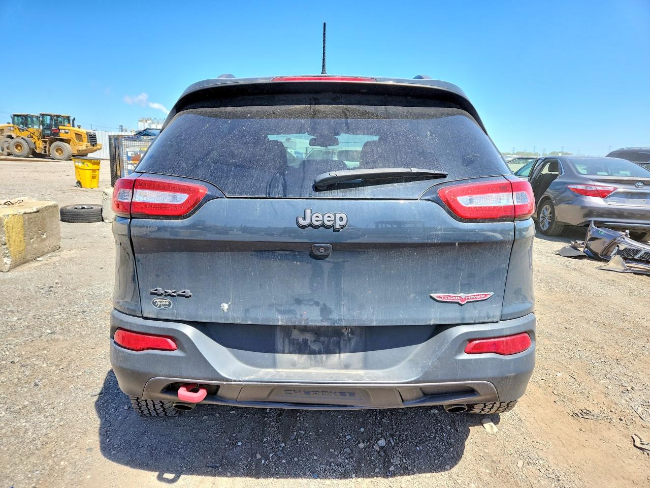 2016 JEEP CHEROKEE TRAILHAWK photo 16