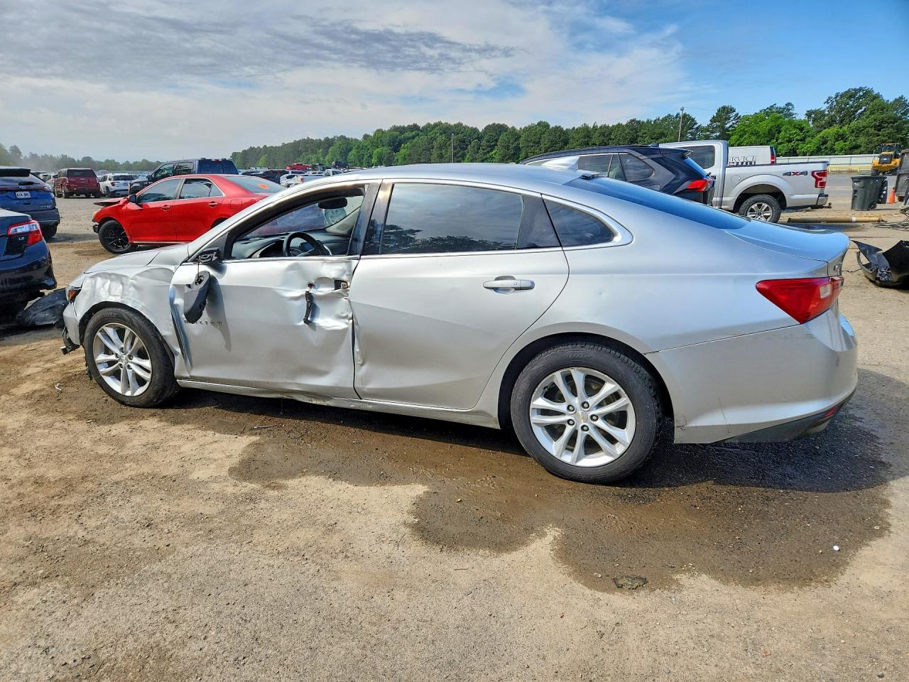 2017 CHEVROLET MALIBU LT photo 3