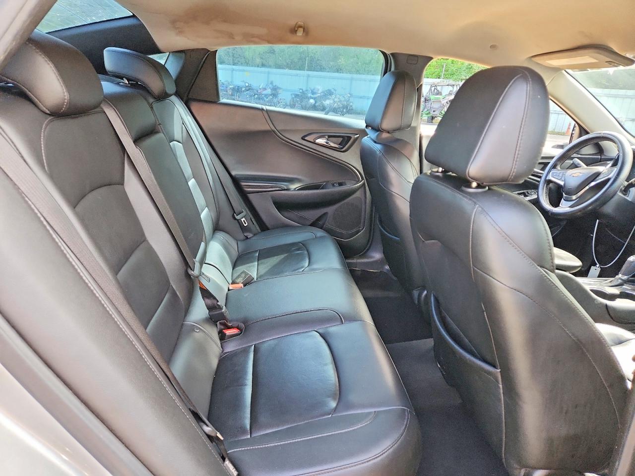 2017 CHEVROLET MALIBU LT photo 19