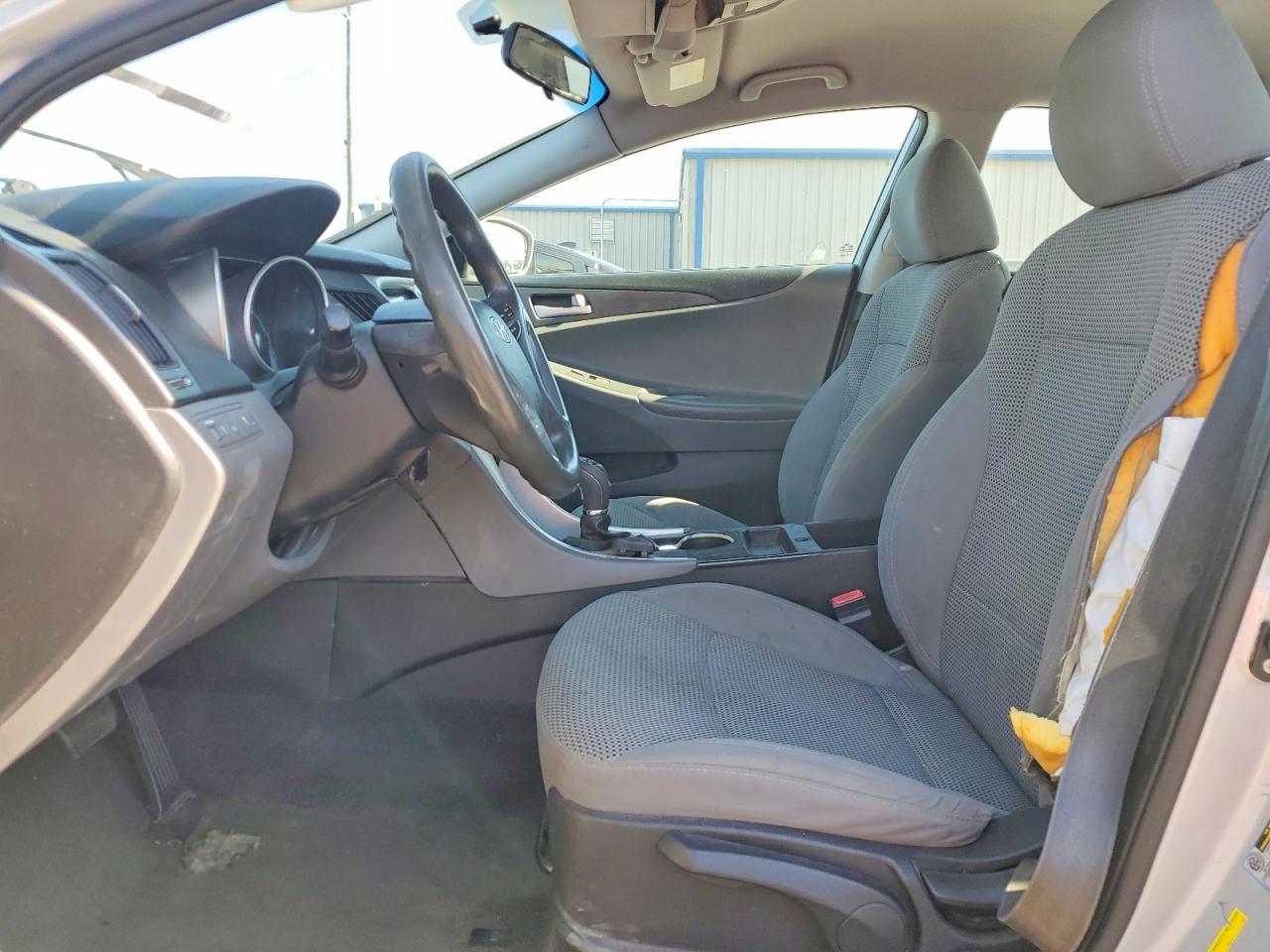 2011 HYUNDAI SONATA GLS photo 13