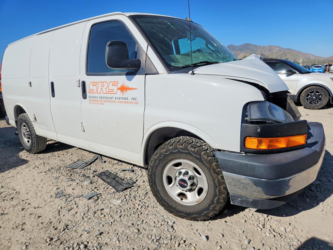 2020 GMC SAVANA G2500 photo 7