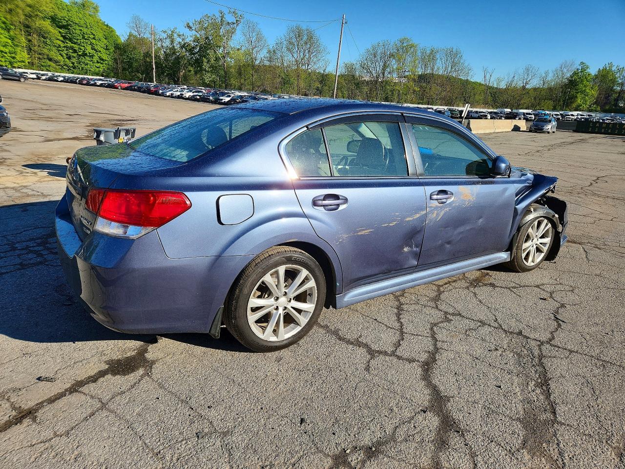 2013 SUBARU LEGACY 2.5I PREMIUM photo 3