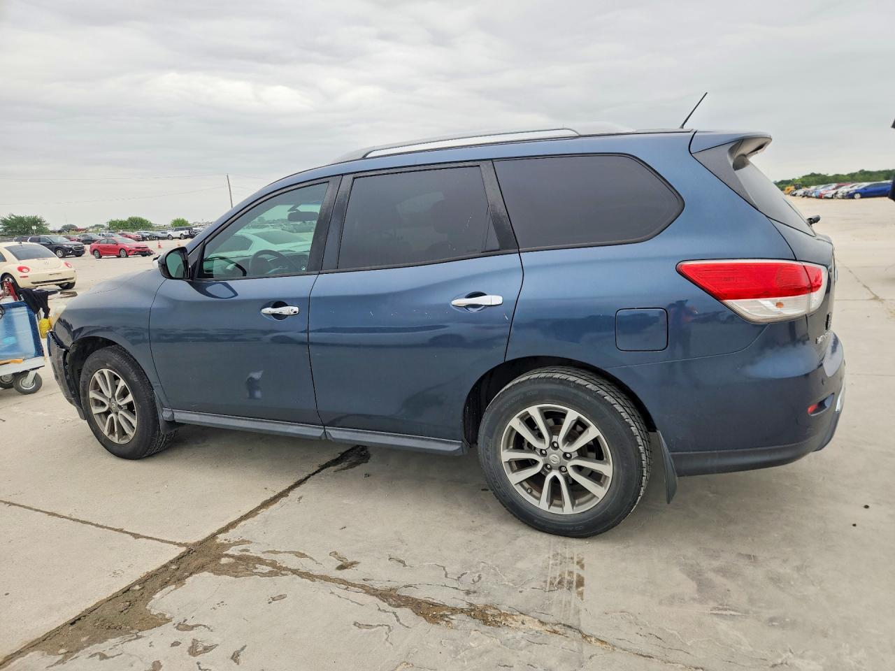 2013 NISSAN PATHFINDER S photo 3