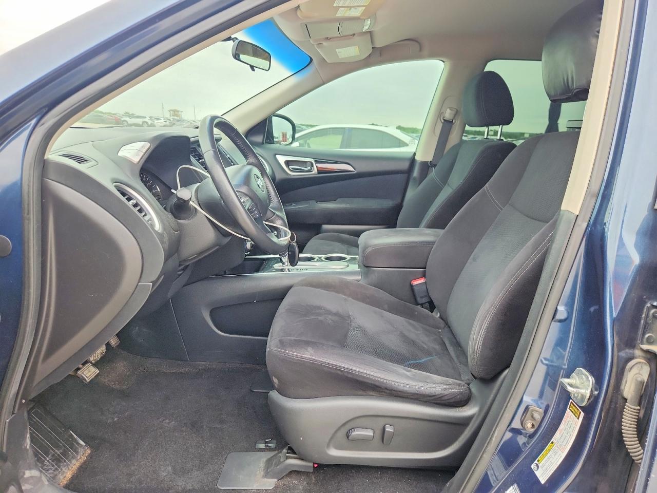 2013 NISSAN PATHFINDER S photo 13
