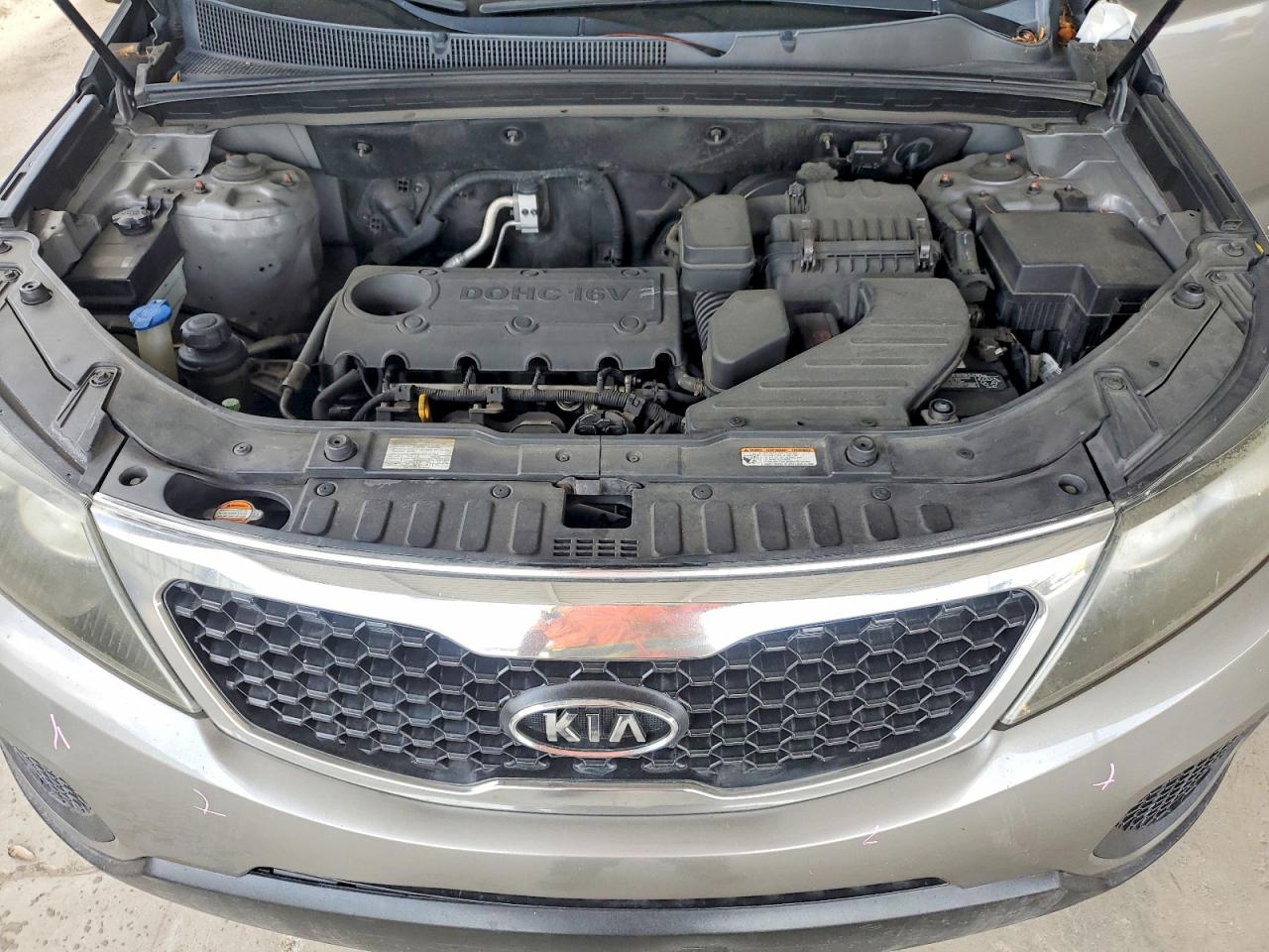 2012 KIA SORENTO LX photo 23