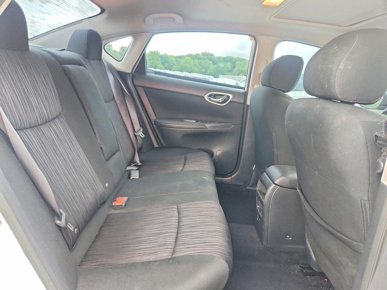 2019 NISSAN SENTRA SV photo 19