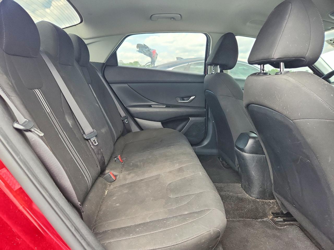 2021 HYUNDAI ELANTRA SEL photo 19