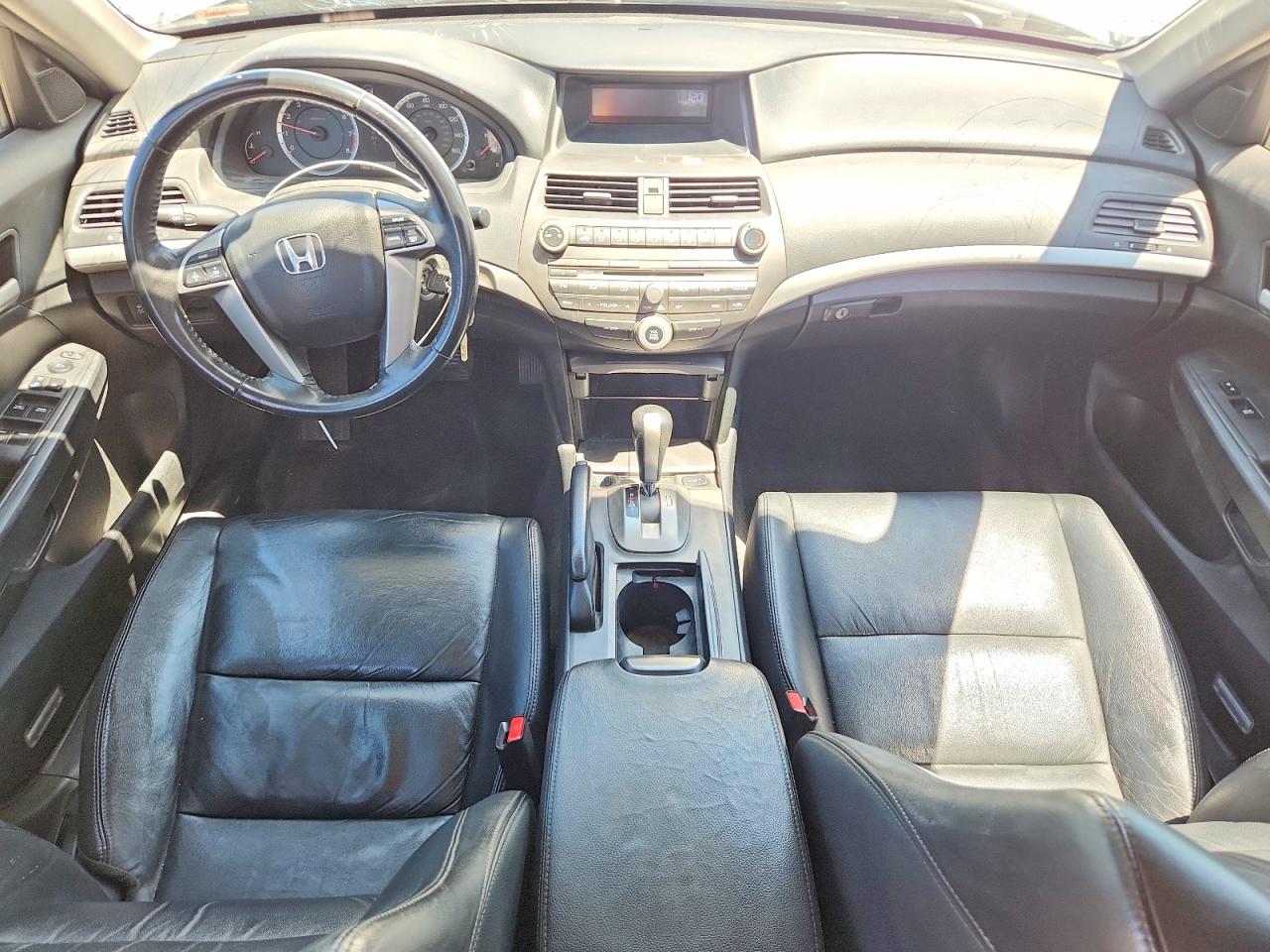 2011 HONDA ACCORD SE photo 8