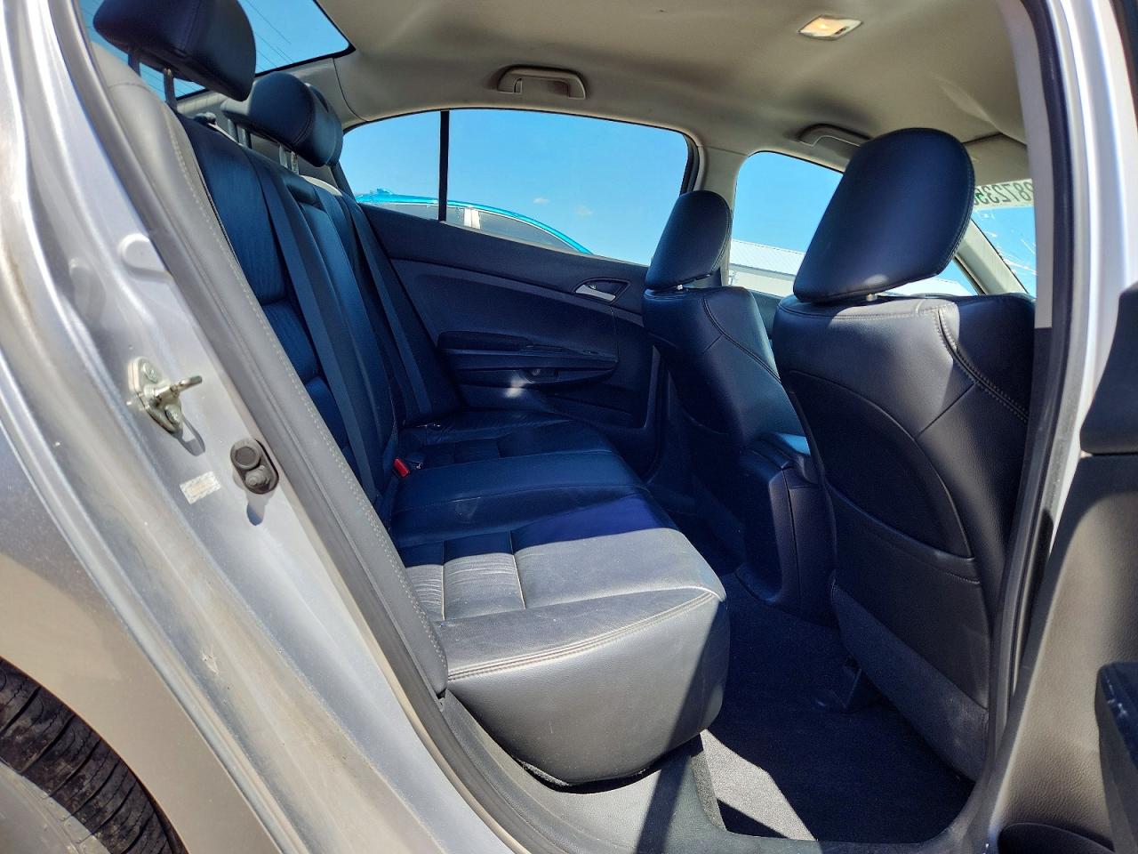 2011 HONDA ACCORD SE photo 10