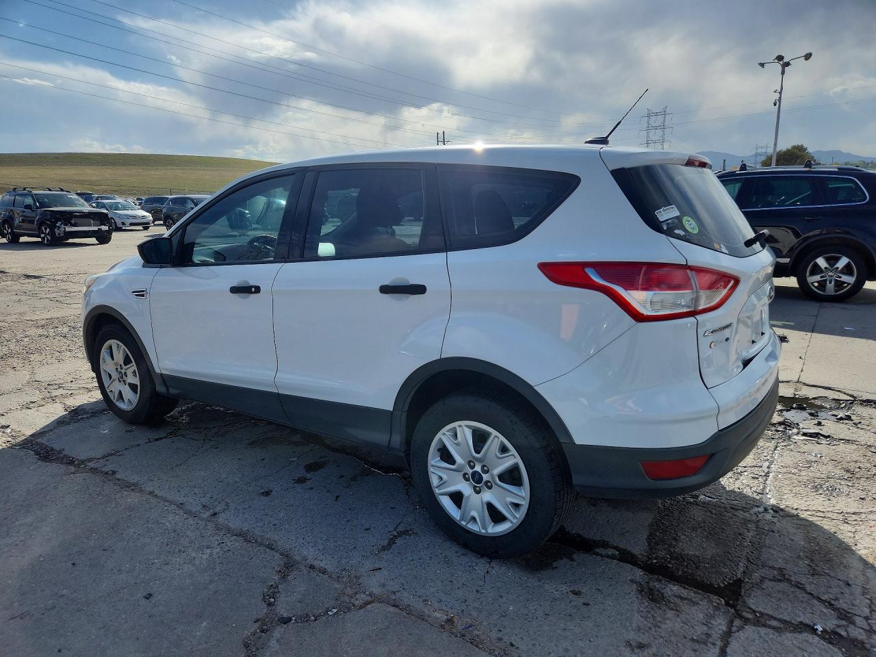 2013 FORD ESCAPE S photo 4