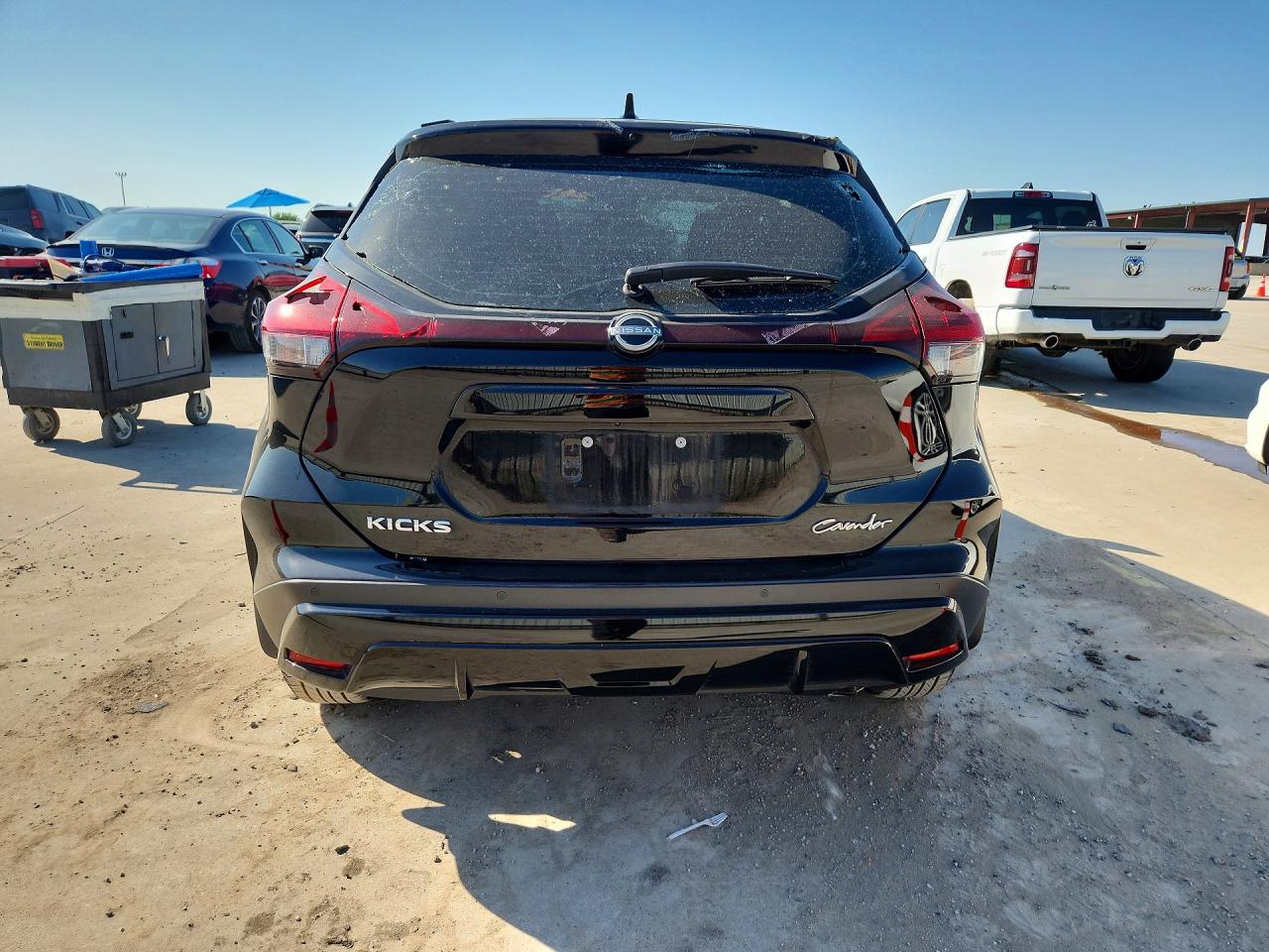 2023 NISSAN KICKS S photo 11