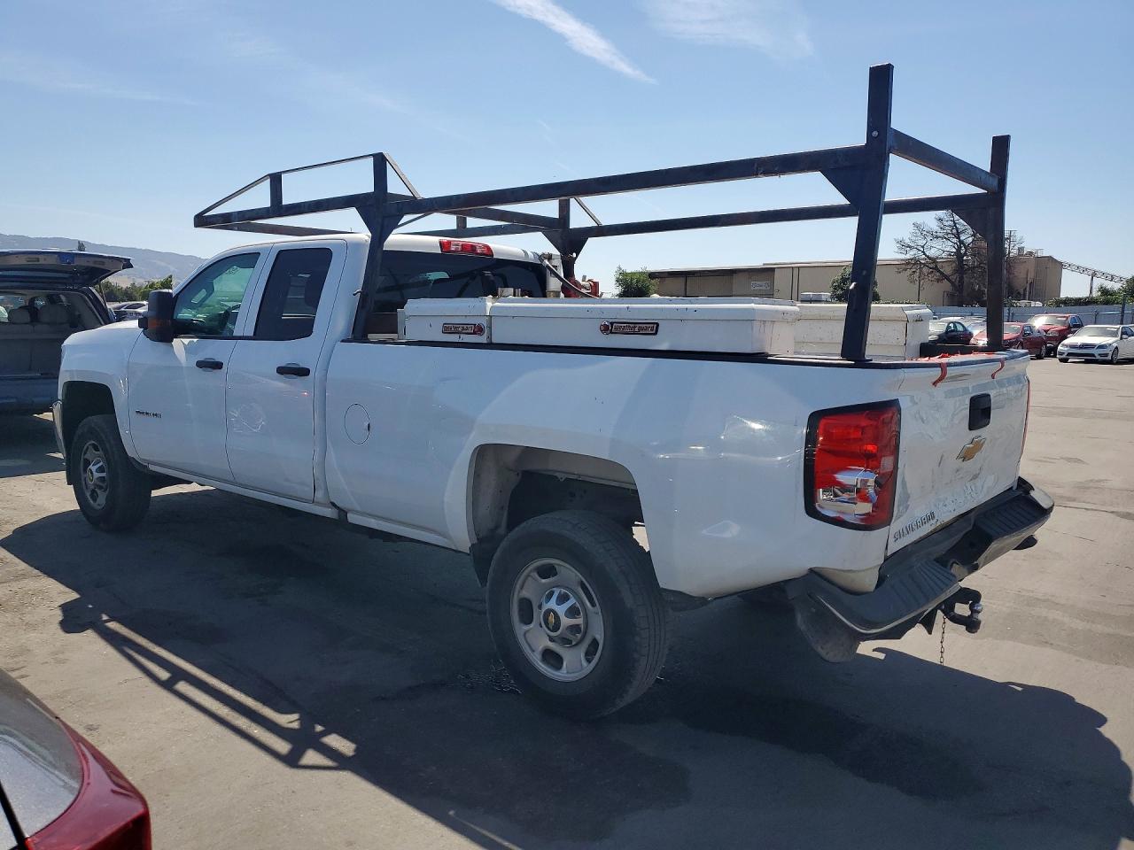 2019 CHEVROLET SILVERADO C2500 HEAVY DUTY photo 2