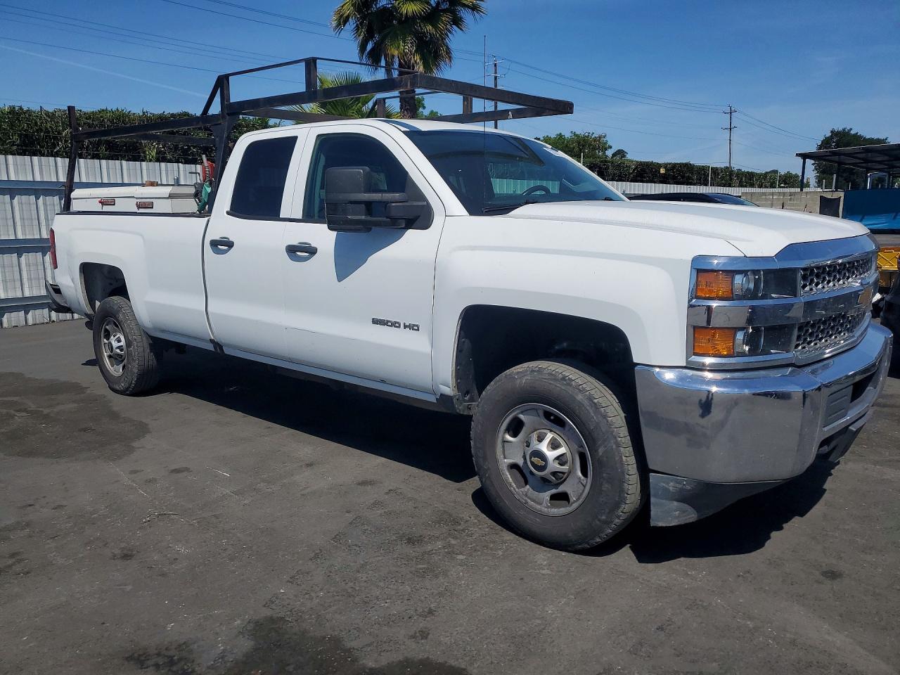 2019 CHEVROLET SILVERADO C2500 HEAVY DUTY photo 4