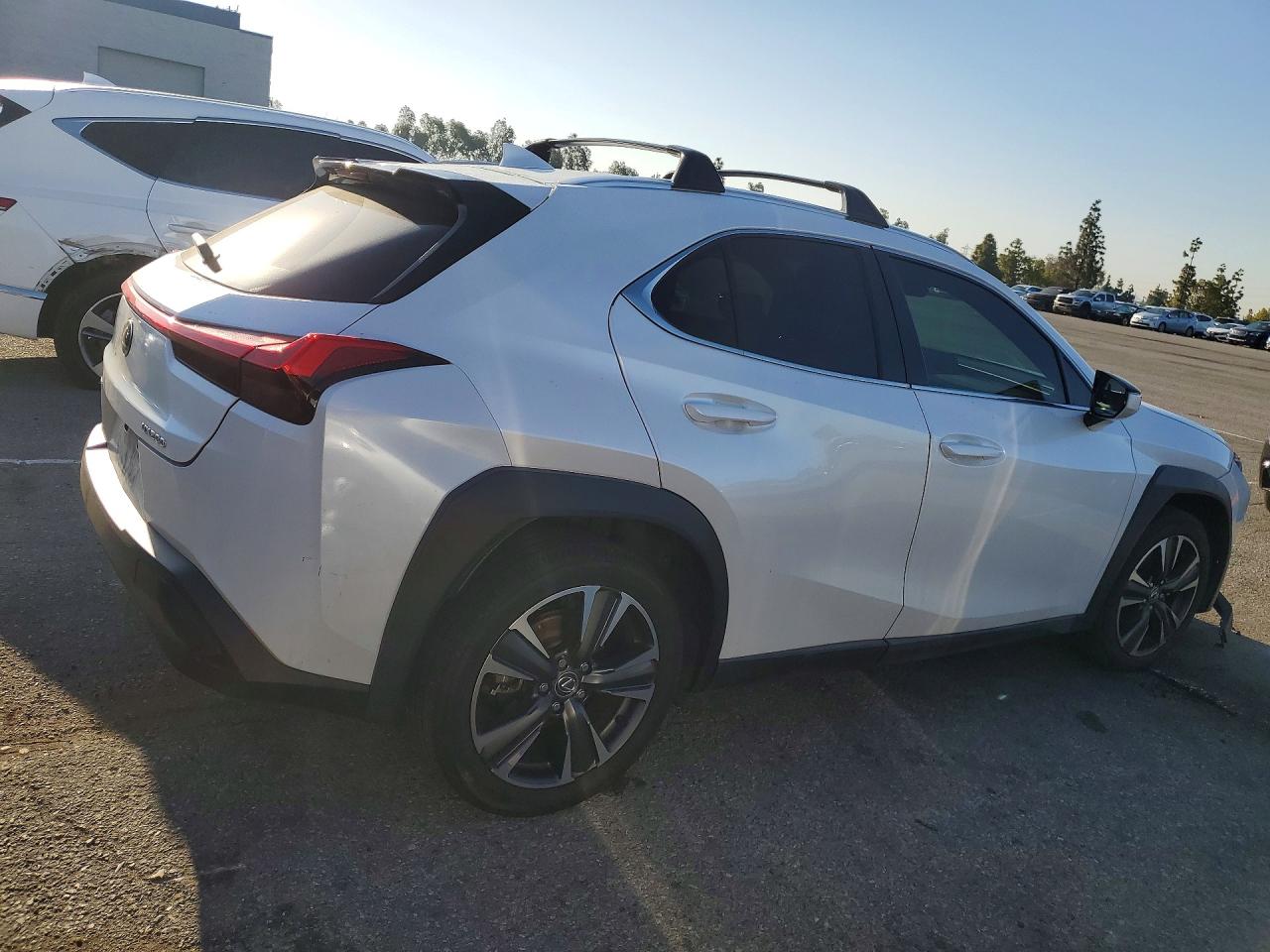 2019 LEXUS UX 200 photo 5