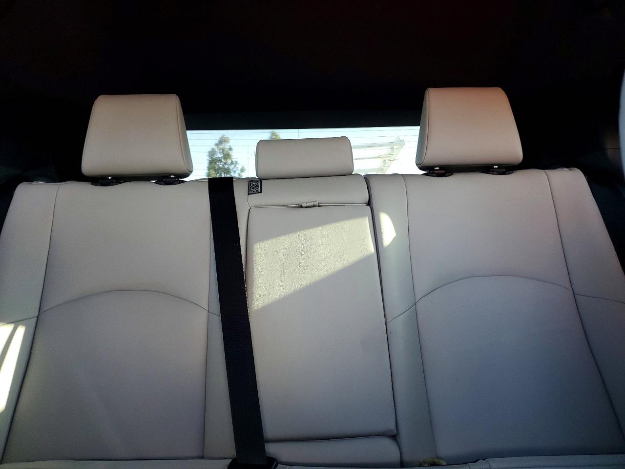 2019 LEXUS UX 200 photo 19