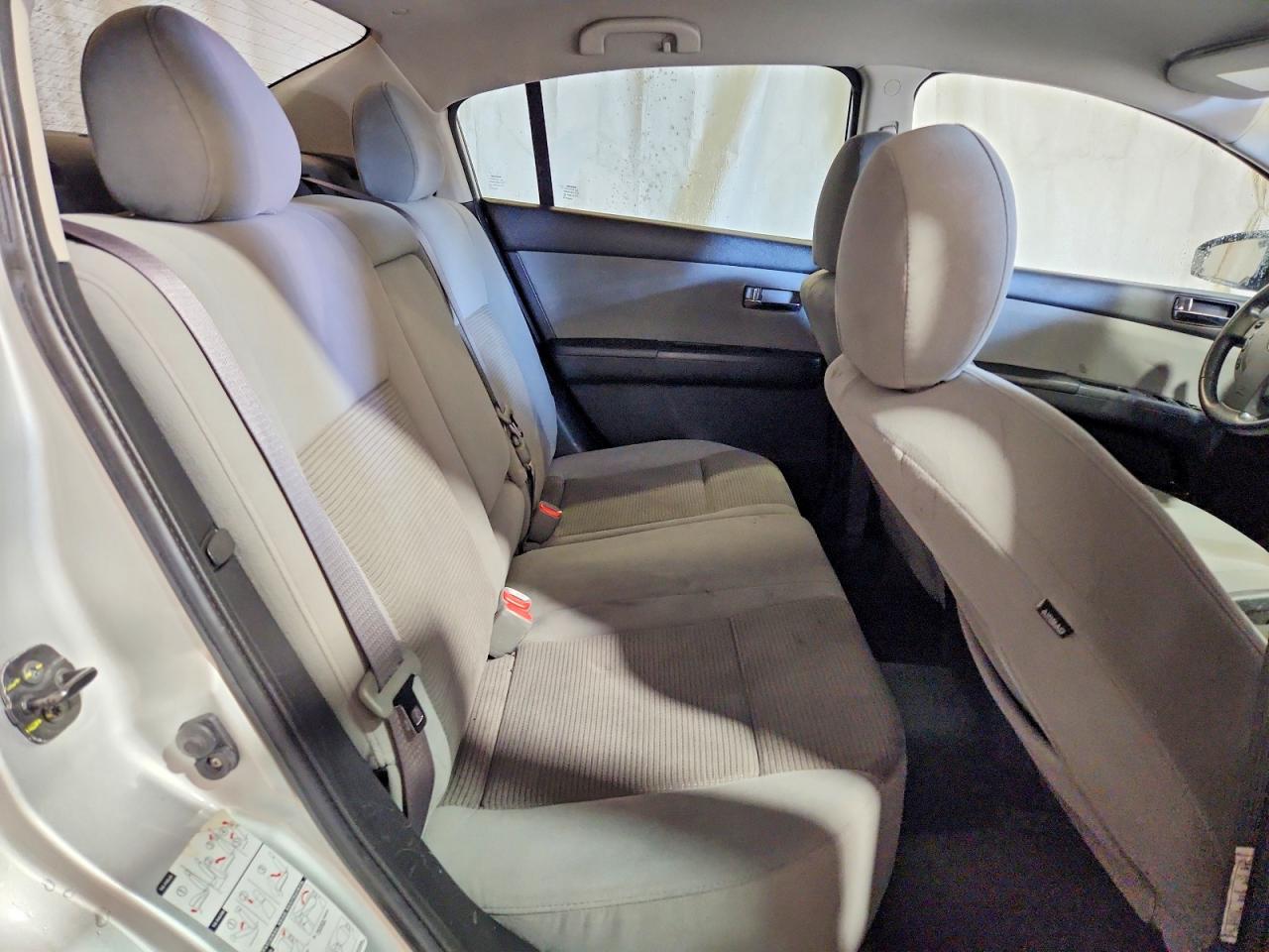 2011 NISSAN SENTRA 2.0 photo 28