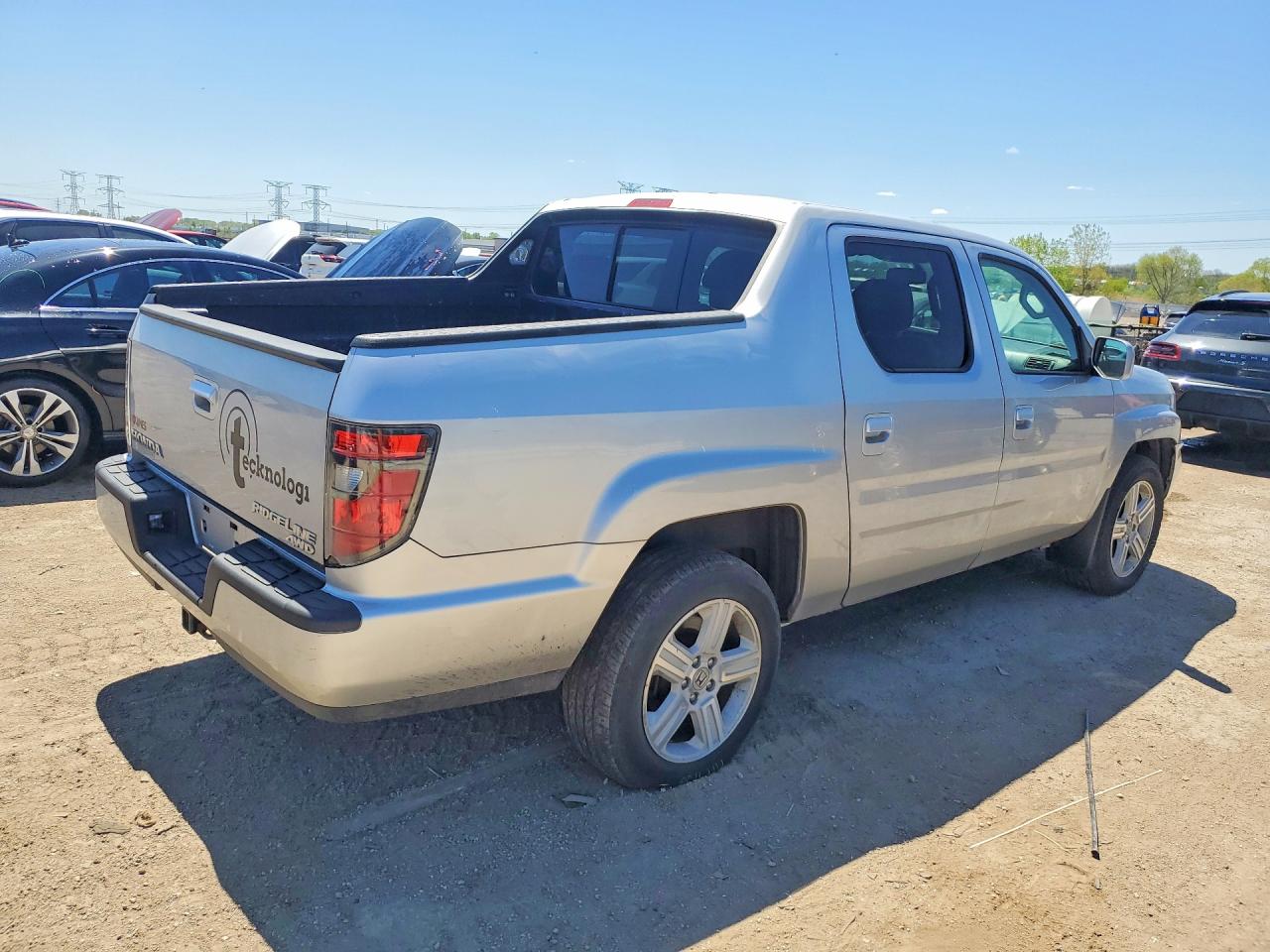 2013 HONDA RIDGELINE RTL photo 5
