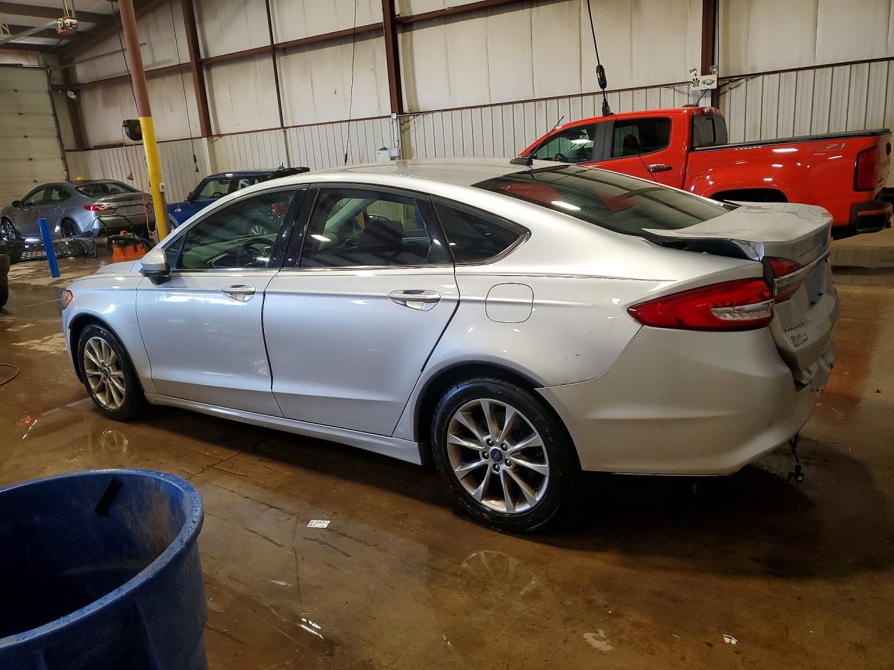 2017 FORD FUSION SE photo 3