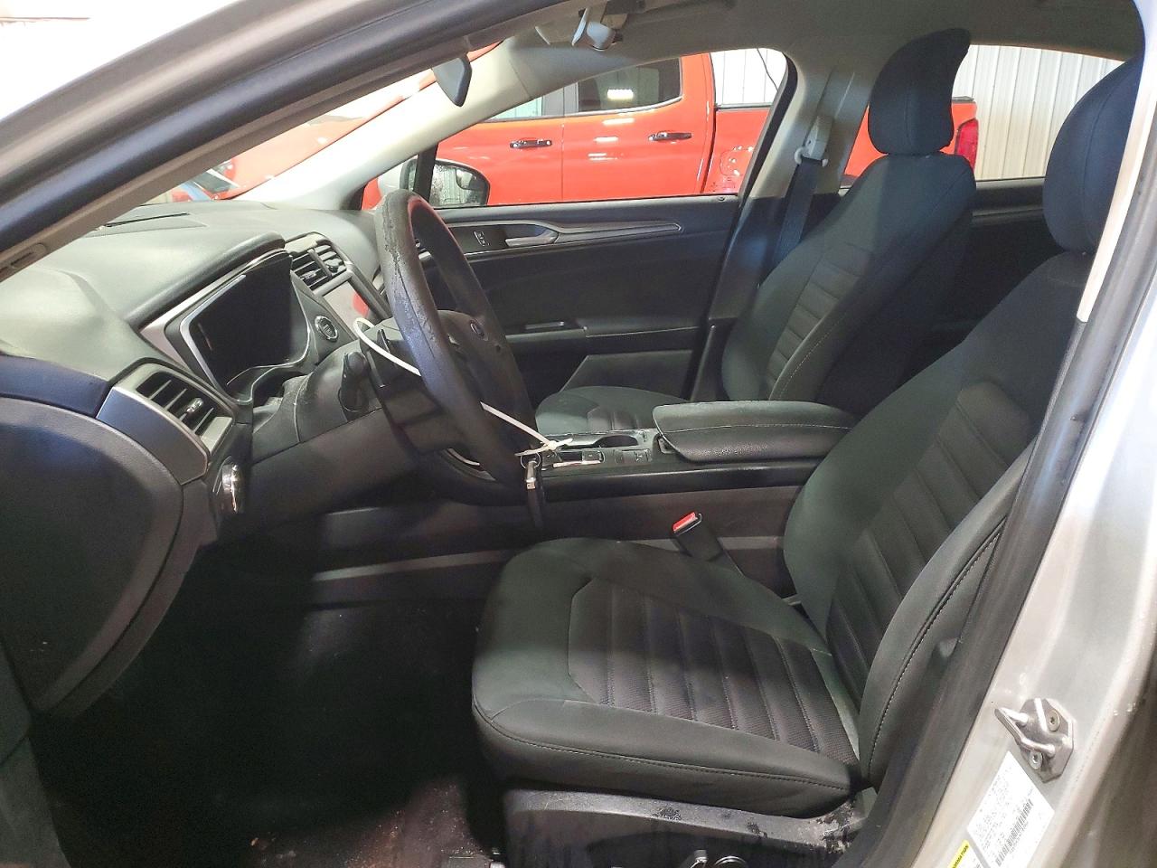 2017 FORD FUSION SE photo 13