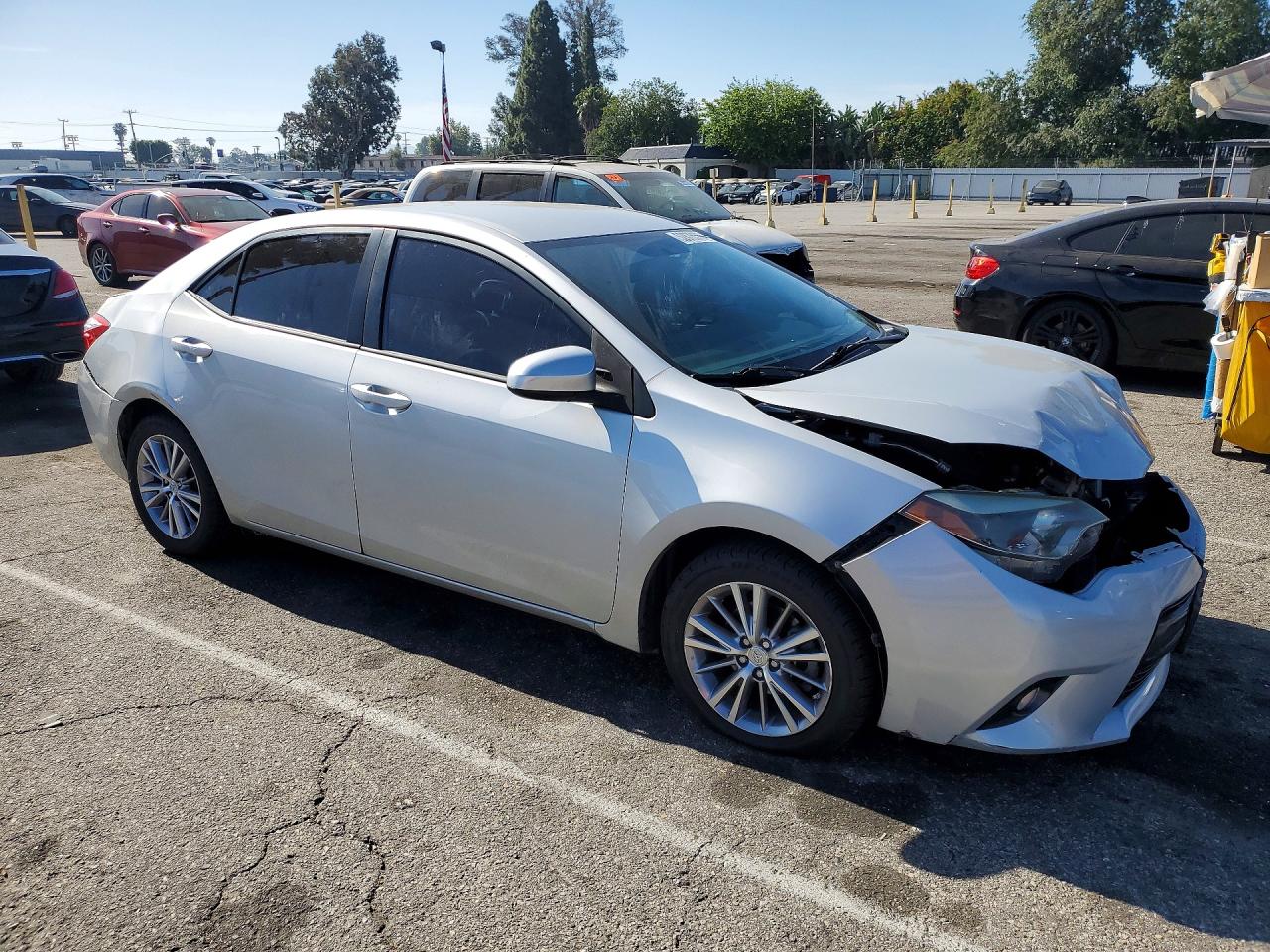2015 TOYOTA COROLLA LE PLUS photo 10