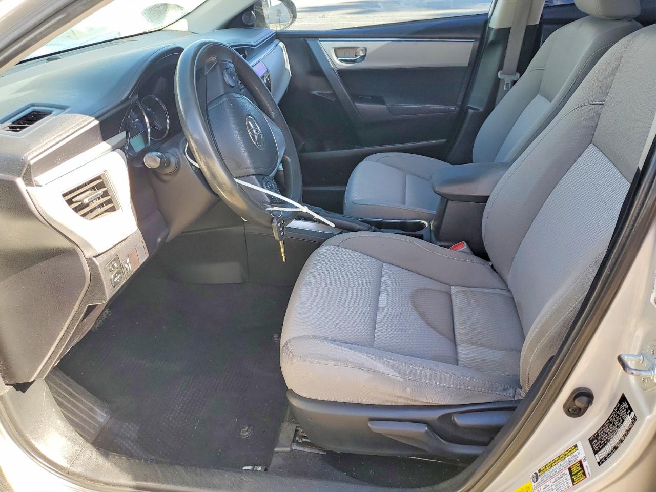 2015 TOYOTA COROLLA LE PLUS photo 19