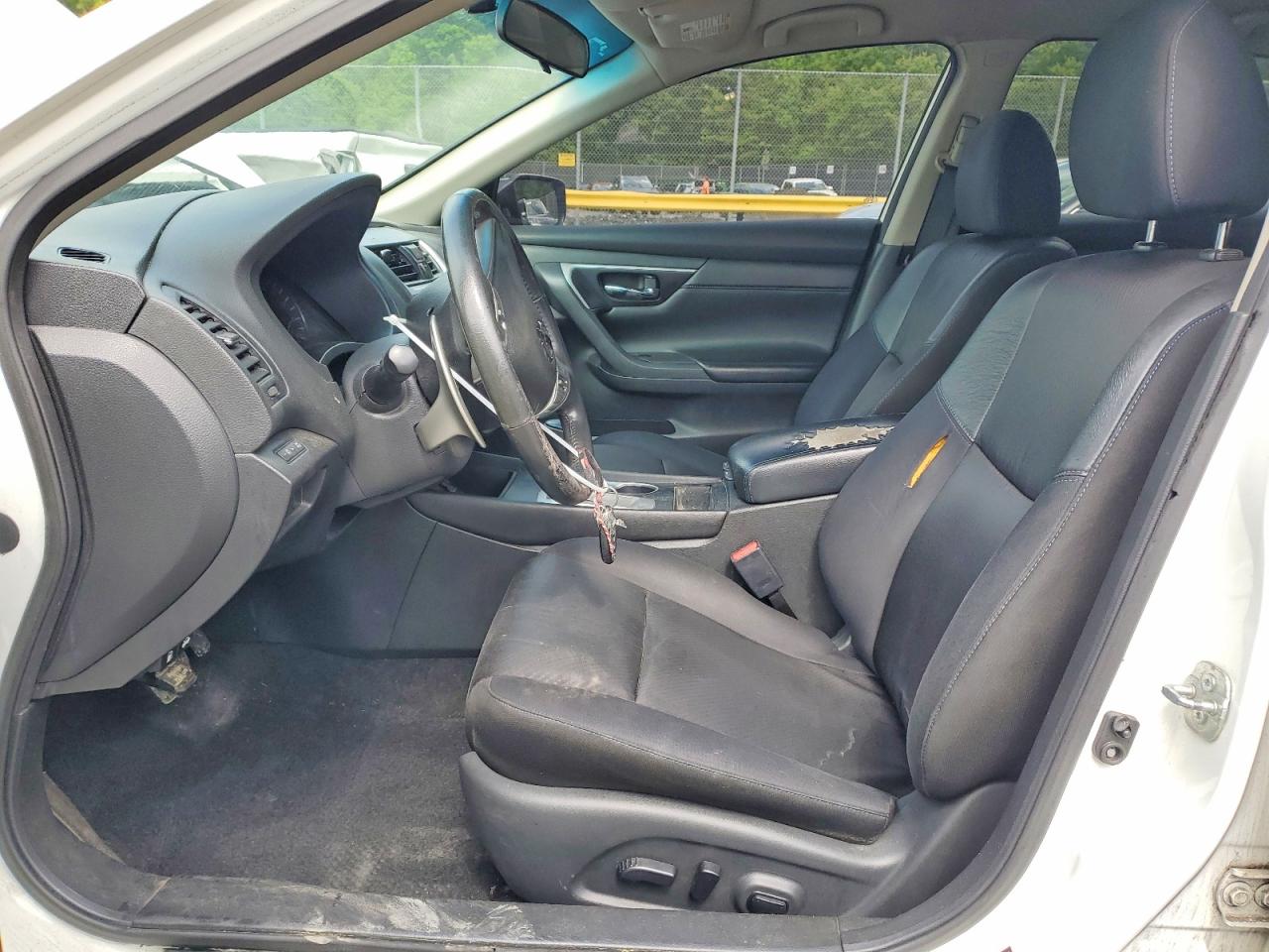 2017 NISSAN ALTIMA photo 13