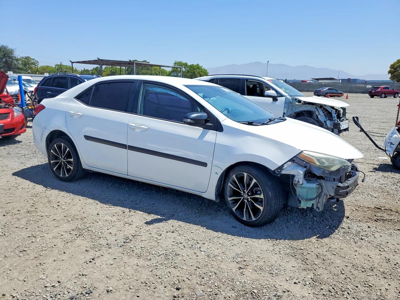 2018 TOYOTA COROLLA SE photo 10