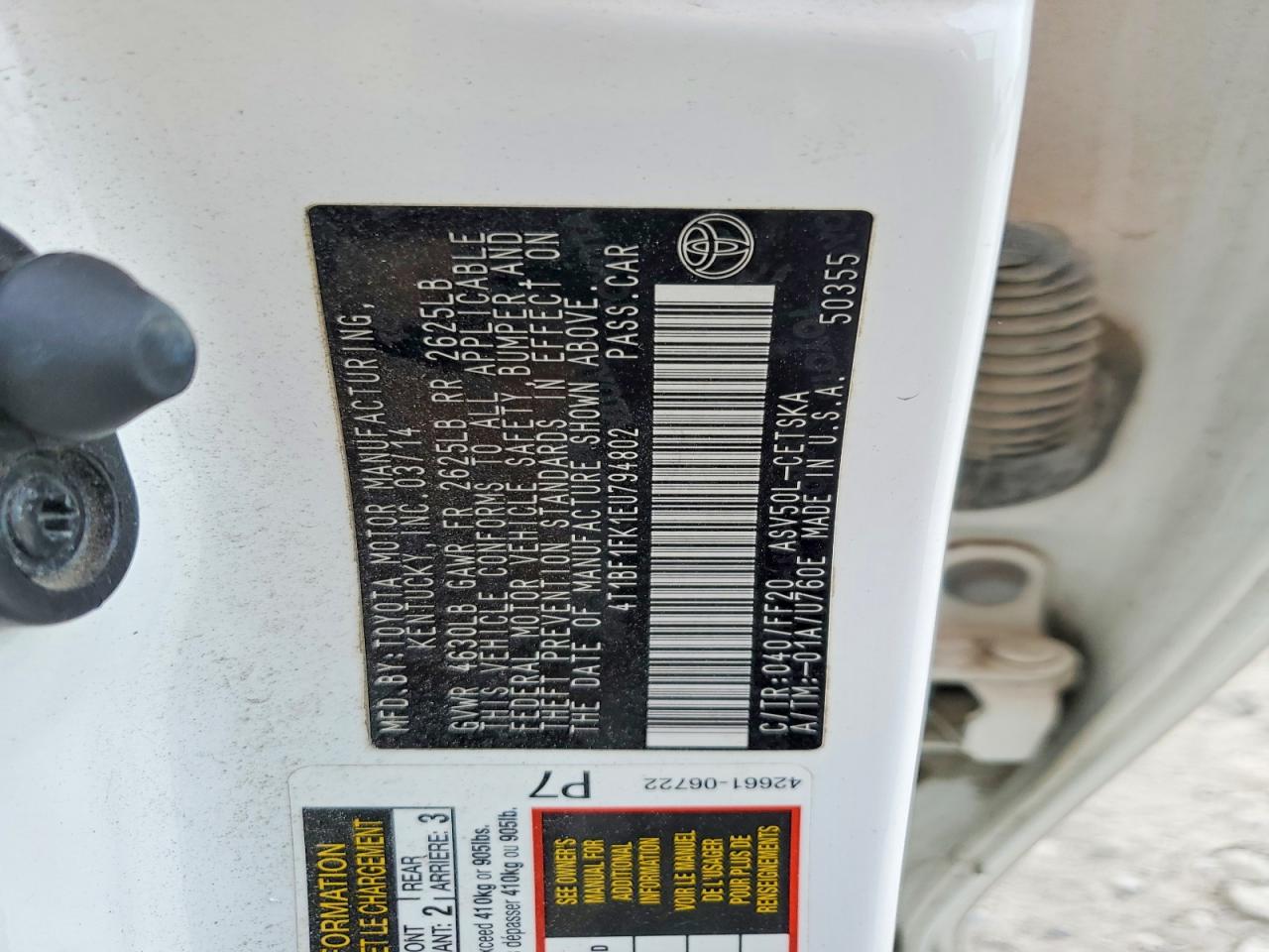 2014 TOYOTA CAMRY SE photo 37