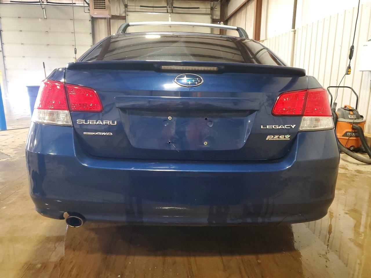 2011 SUBARU LEGACY 2.5I PREMIUM photo 16