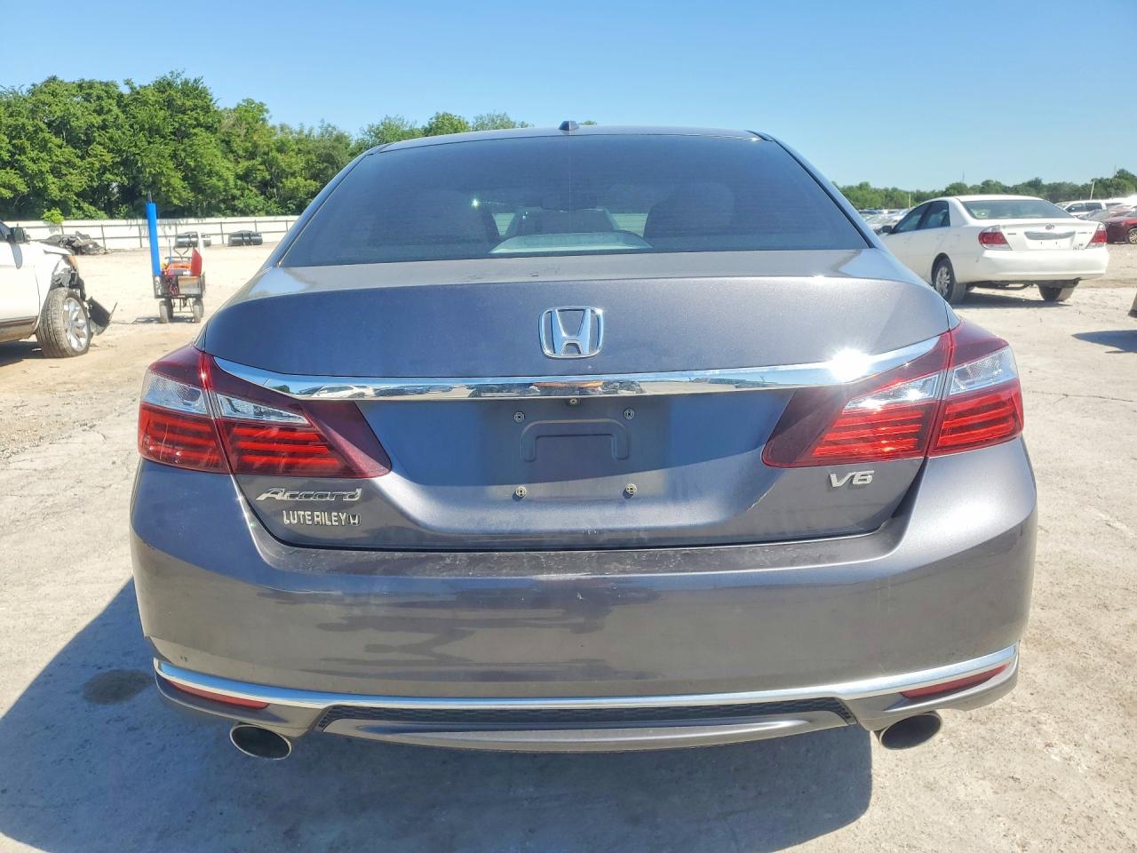 2016 HONDA ACCORD EXL photo 11